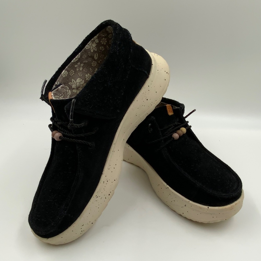 Hey Dude Wendy Peak Fold Suede Black Floral Platform Bootie Womens 11 40256-001